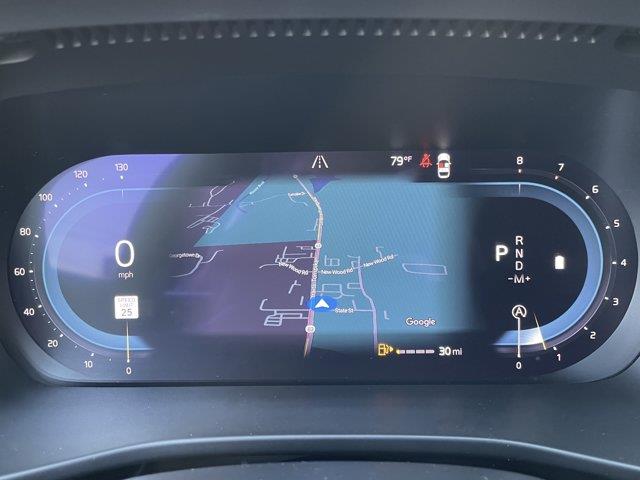2025 Volvo XC40 - $28,899