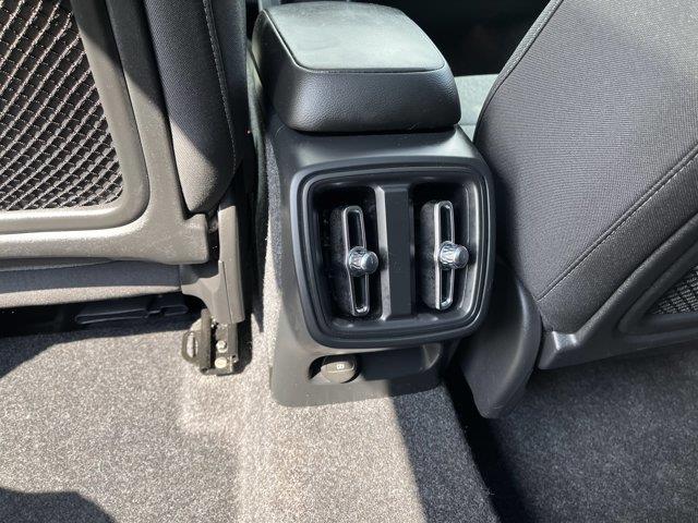 2025 Volvo XC40 - $29,299