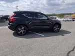 2025 XC40 Thumbnail 25