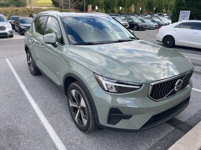 2025 Volvo XC40 AWD B5 Core Bright Theme 4DR SUV