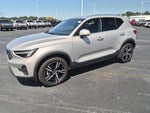 2025 XC40 Thumbnail 8
