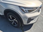 2025 XC40 Thumbnail 10