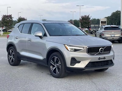 2025 Volvo XC40 AWD B5 Core Bright Theme 4DR SUV