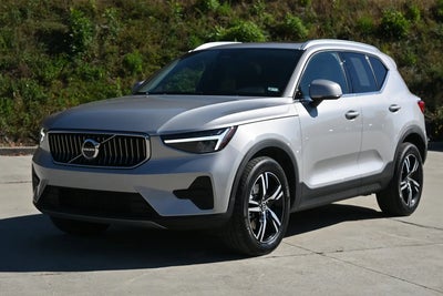 2025 Volvo XC40 AWD B5 Core Bright Theme 4DR SUV