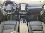 2025 XC40 Thumbnail 12