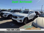 2025 XC40 Thumbnail 1