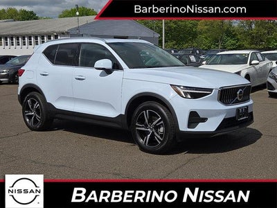 2025 Volvo XC40 AWD B5 Core Bright Theme 4DR SUV