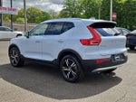 2025 XC40 Thumbnail 4