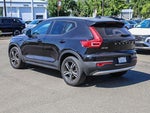 2023 XC40 Thumbnail 2