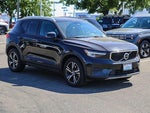 2023 XC40 Thumbnail 6