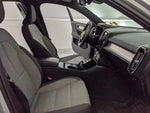 2024 XC40 Thumbnail 17