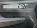2024 XC40 Thumbnail 18