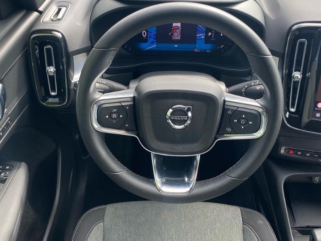 2024 Volvo XC40