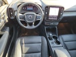 2024 XC40 Thumbnail 4