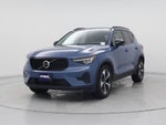 2024 XC40 Thumbnail 4