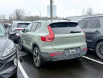 2024 XC40 Thumbnail 4