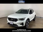 2024 XC40 Thumbnail 1