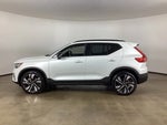 2024 XC40 Thumbnail 8