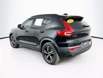 2023 XC40 Thumbnail 5