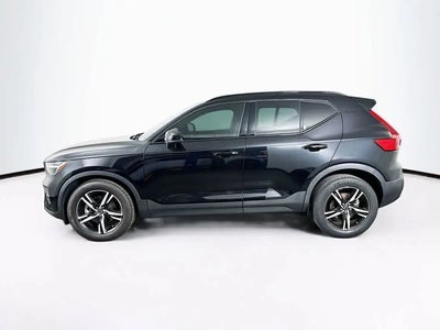 2023 Volvo XC40 AWD B5 Plus Dark Theme 4DR SUV