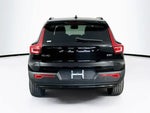 2023 XC40 Thumbnail 5