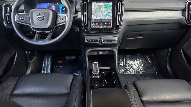 2024 Volvo XC40 B5 Plus Dark Theme