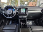 2024 XC40 Thumbnail 5
