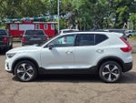 2024 XC40 Thumbnail 8