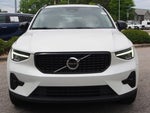 2023 XC40 Thumbnail 3