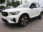 2023 XC40 Thumbnail 4