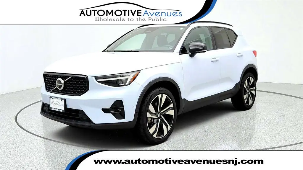 2024 Volvo XC40