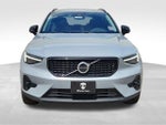 2025 XC40 Thumbnail 5