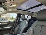2025 XC40 Thumbnail 24