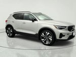 2025 XC40 Thumbnail 4