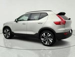 2025 XC40 Thumbnail 8