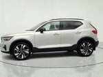 2025 XC40 Thumbnail 8