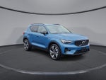 2025 XC40 Thumbnail 2