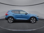 2025 XC40 Thumbnail 9