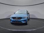 2025 XC40 Thumbnail 3