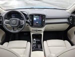 2025 XC40 Thumbnail 10