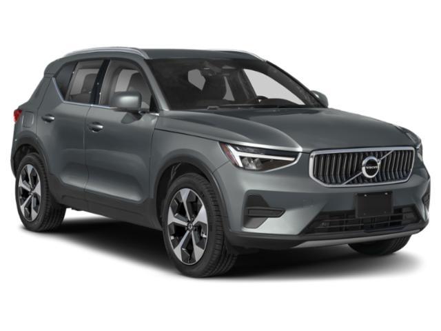 2026 Volvo XC40 - $50,525