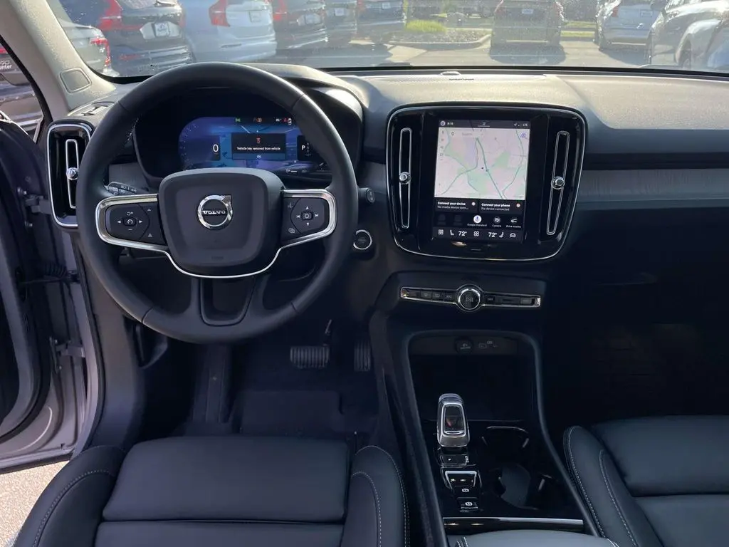 2026 Volvo XC40 - $50,525