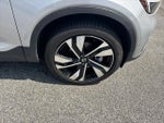 2024 XC40 Thumbnail 12