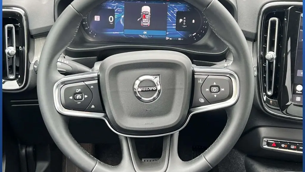 2026 Volvo XC40 B5 Ultra