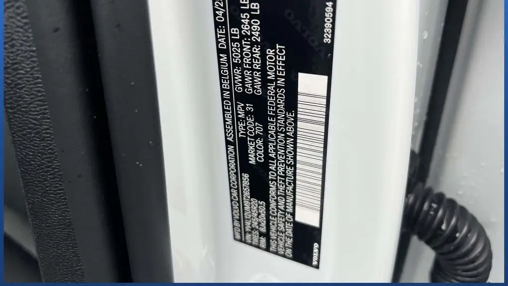 2026 Volvo XC40 B5 Ultra