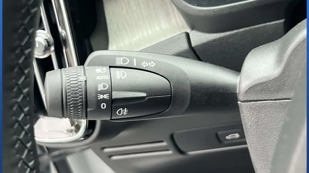 2026 Volvo XC40 B5 Ultra
