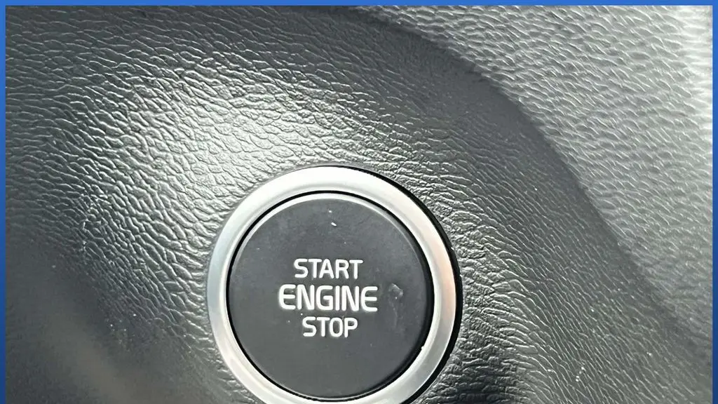 2026 Volvo XC40 B5 Ultra