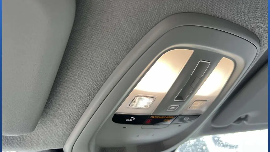 2026 Volvo XC40 B5 Ultra