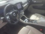 2023 XC40 Thumbnail 10