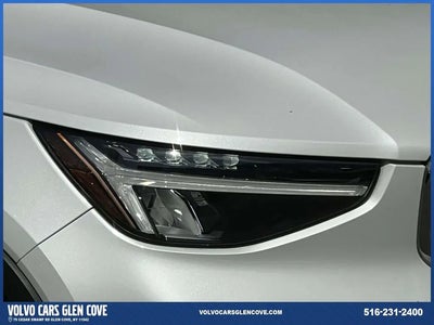 2023 Volvo XC40 AWD B5 Plus Bright Theme 4DR SUV
